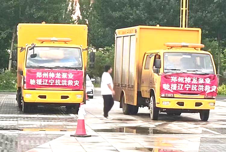 繞陽河決堤合攏后排澇現(xiàn)場第二天，神龍人一直在，二十四小時堅守